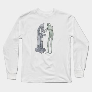 Alien scientist Long Sleeve T-Shirt